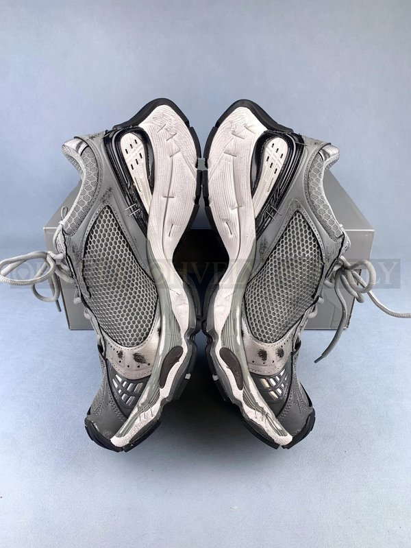 발렌시아가 스테이플러 스니커즈 실버 그레이