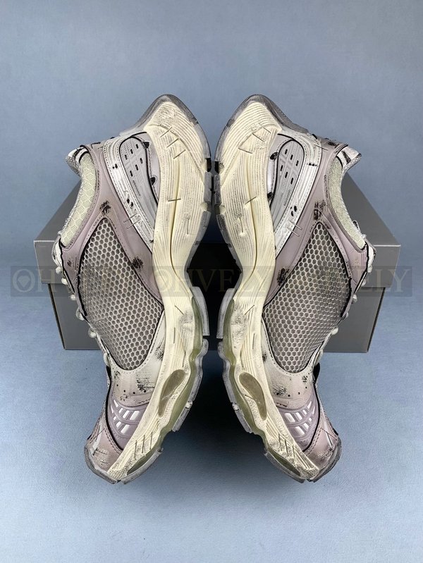 발렌시아가 스테이플러 스니커즈 베이지 그레이