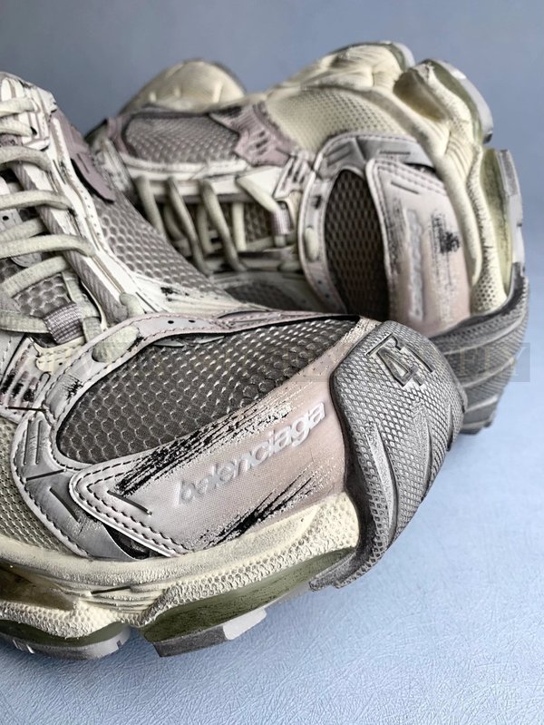 발렌시아가 스테이플러 스니커즈 베이지 그레이