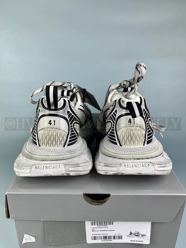 발렌시아가 3XL 스니커즈 화이트 블랙