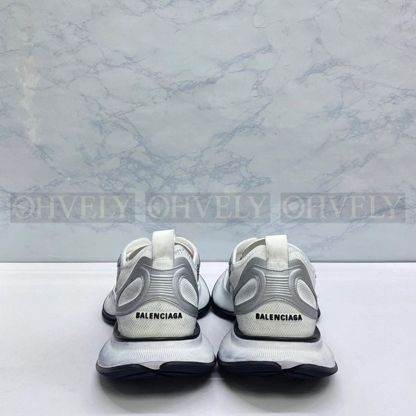 발렌시아가 서킷 스니커즈 화이트 실버