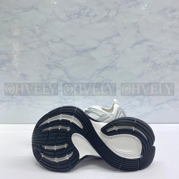 발렌시아가 서킷 스니커즈 화이트 실버