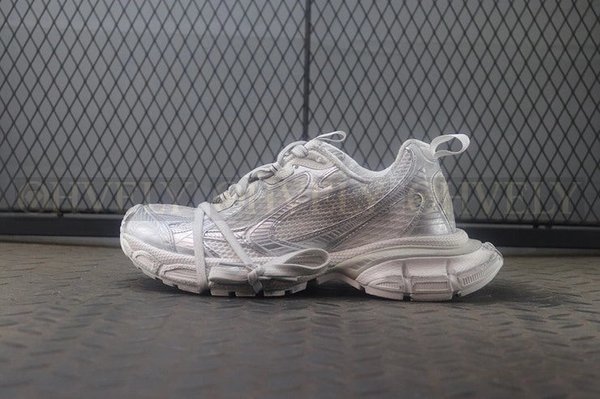 발렌시아가 3XL 라이트 베이지 스니커즈