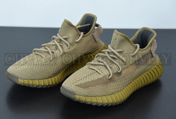 아디다스 이지 부스트 350 V2 어스