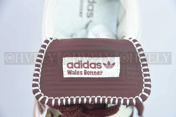 아디다스 x 웨일스 보너 포니 토널 삼바 크림 화이트 미스테리 브라운