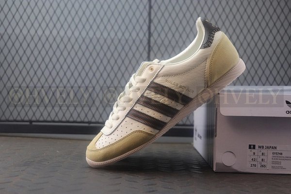 아디다스 x 웨일스 보너 재팬 슈즈 크림 화이트