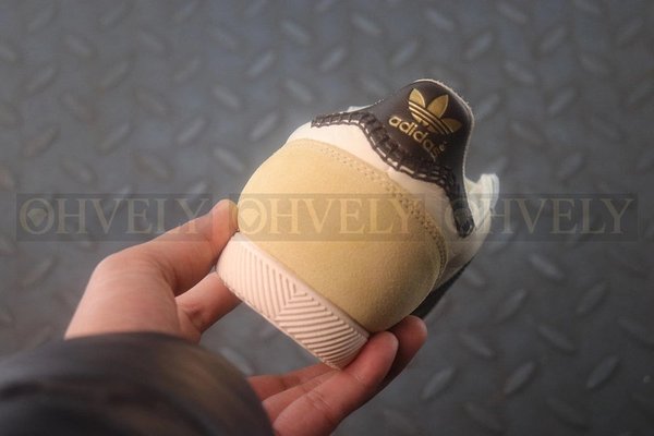 아디다스 x 웨일스 보너 재팬 슈즈 크림 화이트