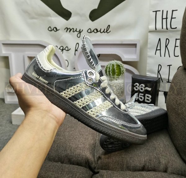 아디다스 x 웨일스 보너 삼바 실버 메탈릭