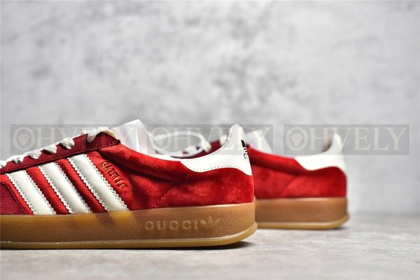 구찌 x 아디다스 가젤 스니커즈 레드 벨벳