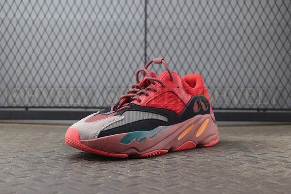 YEEZY 700 하이레스 레드