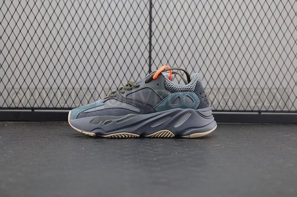 YEEZY 700 틸 블루