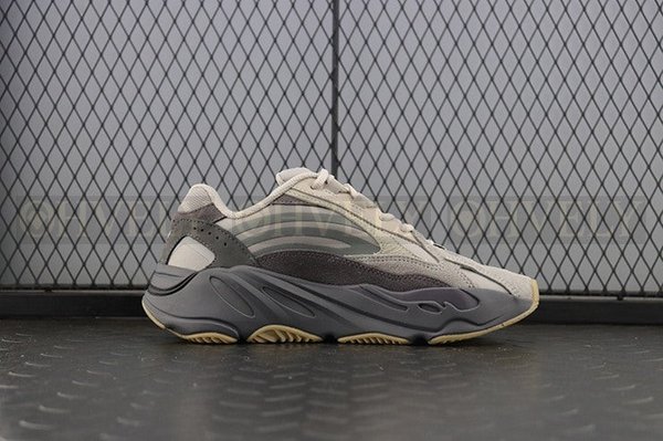 YEEZY 700 테프라