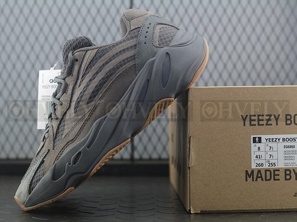 YEEZY 700 지오드