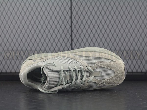 YEEZY 700 솔트