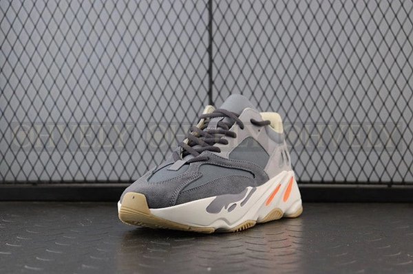 YEEZY 700 마그넷
