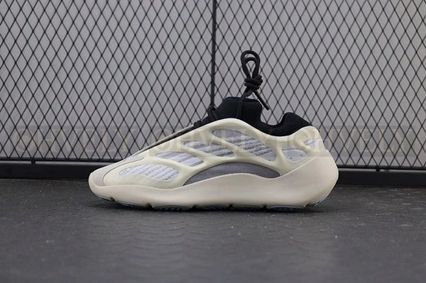YEEZY 700 V3 아자엘