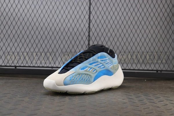 YEEZY 700 V3 아자레스