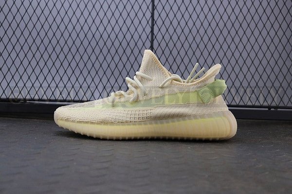 YEEZY 350 V2 플랙스