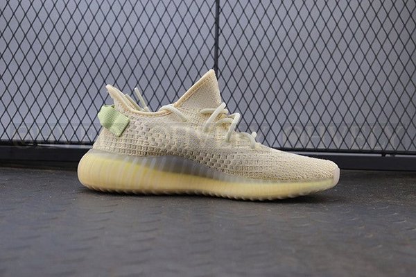 YEEZY 350 V2 플랙스