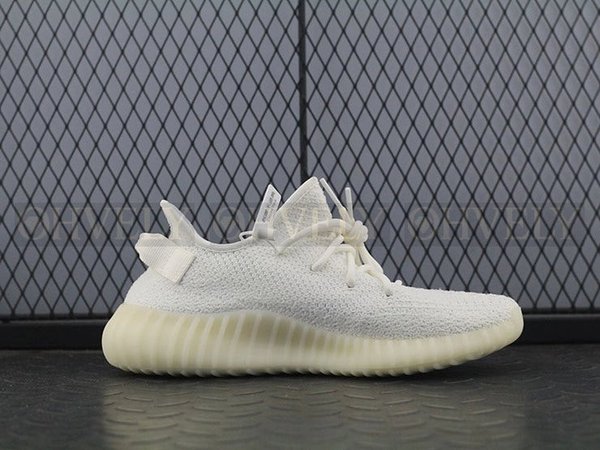 YEEZY 350 V2 트리플 화이트