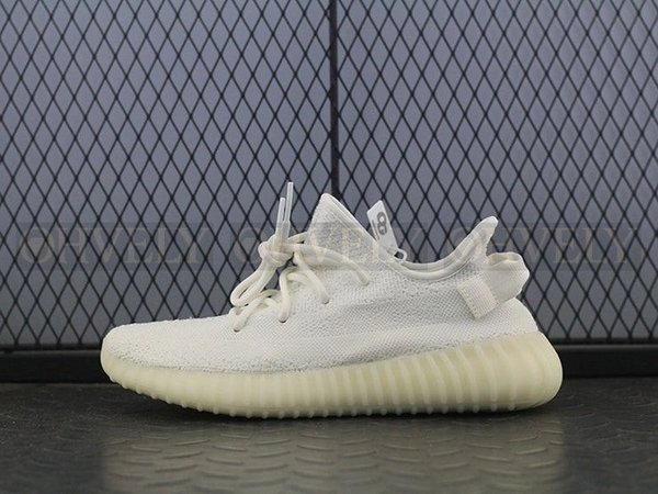 YEEZY 350 V2 트리플 화이트