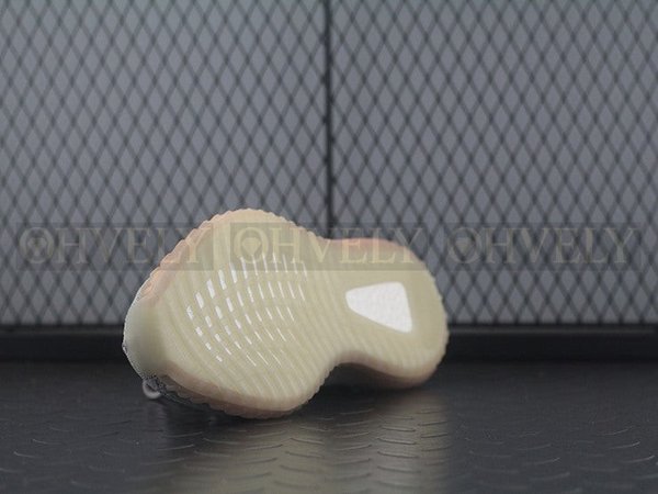 YEEZY 350 V2 트루폼