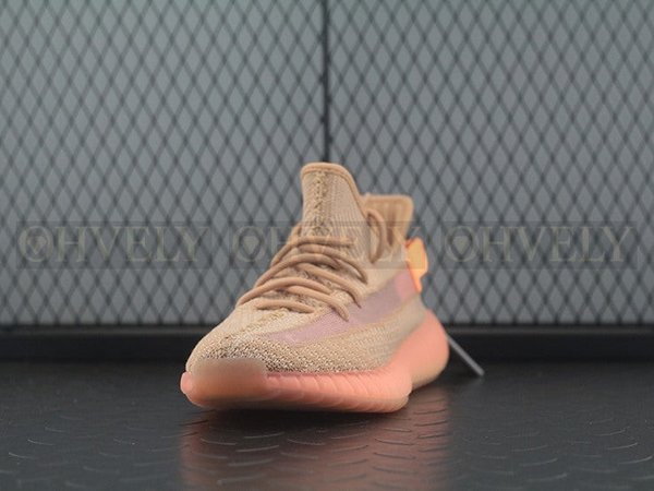 YEEZY 350 V2 클레이
