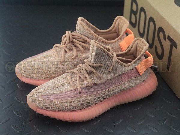 YEEZY 350 V2 클레이