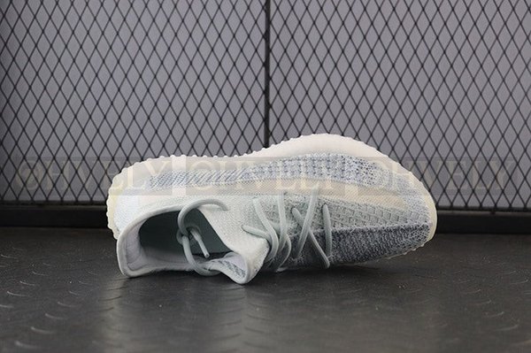 YEEZY 350 V2 클라우드 화이트 리플렉티브