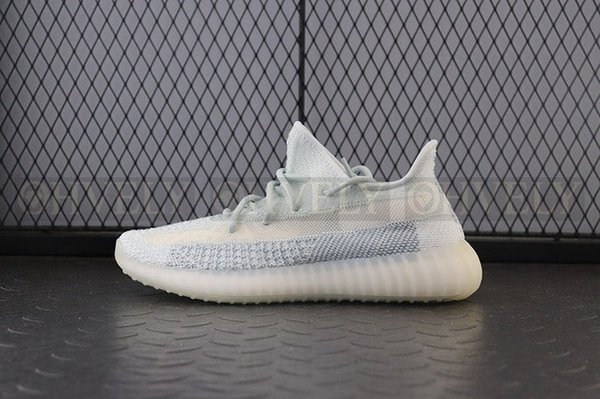 YEEZY 350 V2 클라우드 화이트 리플렉티브