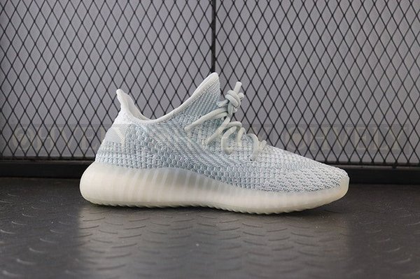 YEEZY 350 V2 클라우드 화이트