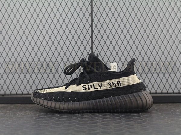 YEEZY 350 V2 오레오