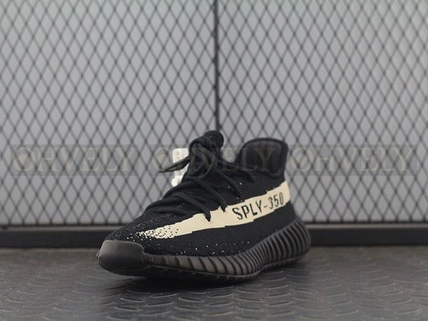 YEEZY 350 V2 오레오