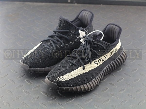 YEEZY 350 V2 오레오