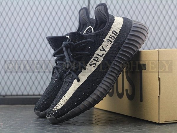 YEEZY 350 V2 오레오