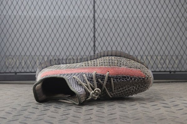 YEEZY 350 V2 애쉬스톤