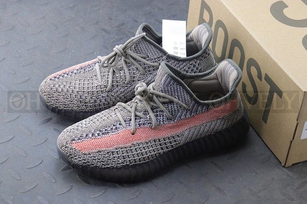 YEEZY 350 V2 애쉬스톤