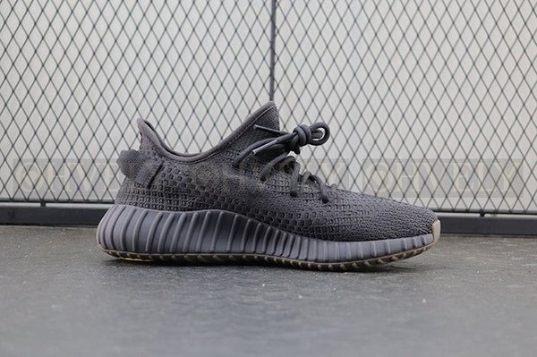 YEEZY 350 V2 신더 리플렉티브