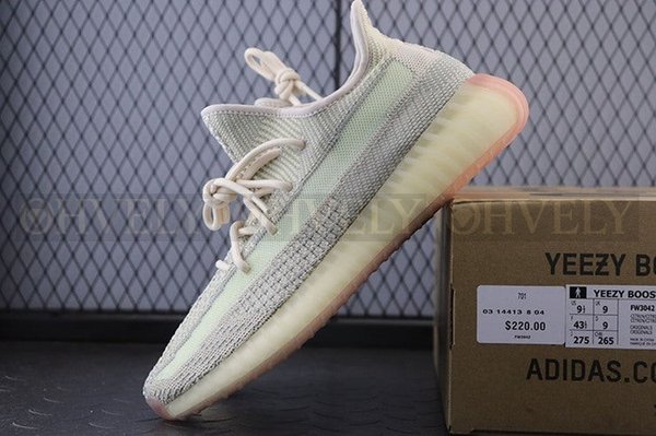 YEEZY 350 V2 시트린