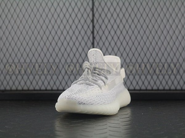 YEEZY 350 V2 스테틱