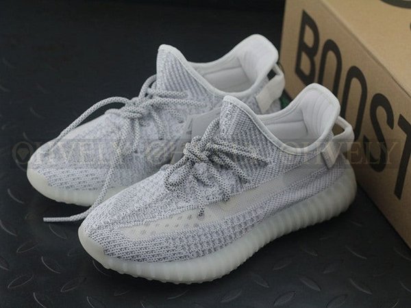 YEEZY 350 V2 스테틱