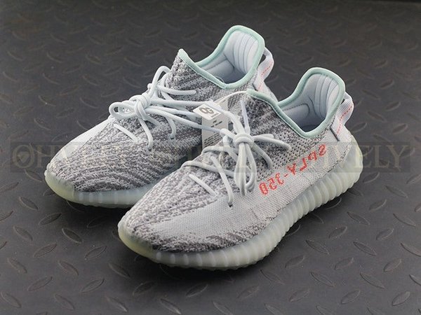 YEEZY 350 V2 블루 틴트
