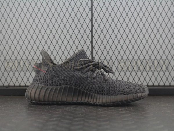 YEEZY 350 V2 블랙