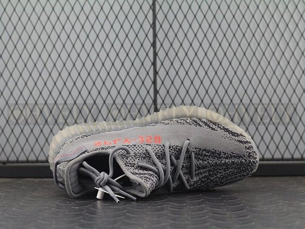 YEEZY 350 V2 벨루가