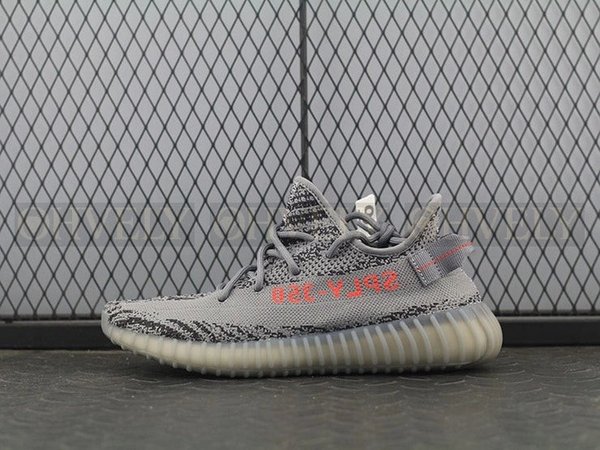 YEEZY 350 V2 벨루가
