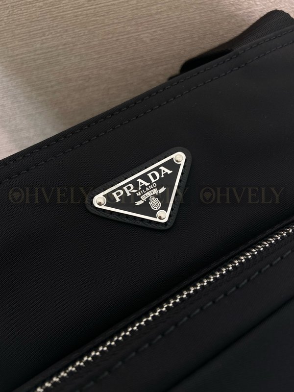 프라다 리나일론 토트백