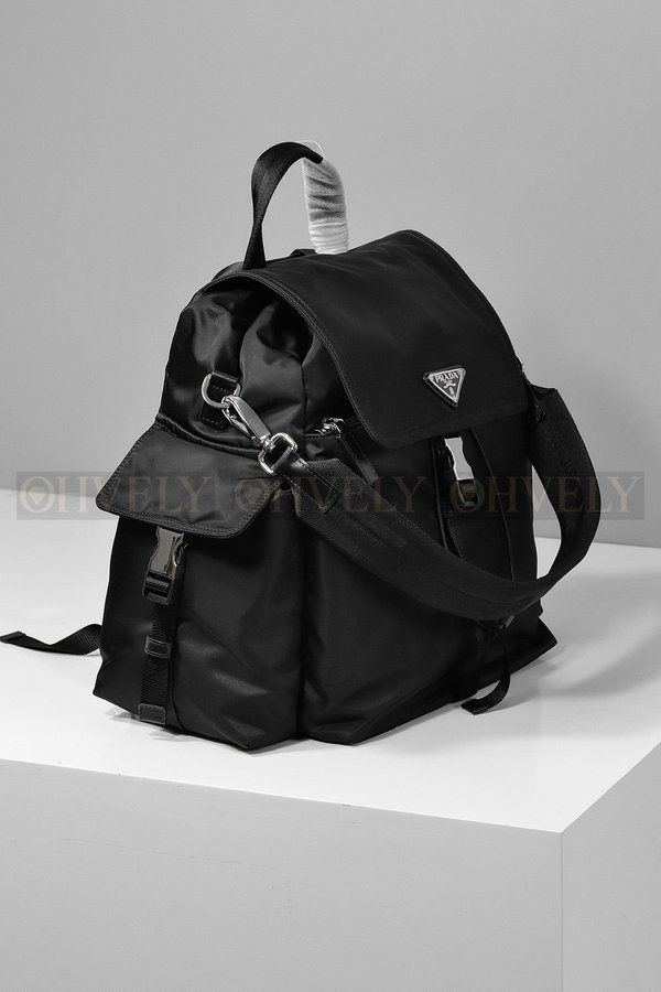 프라다 익스플로어 리나일론 및 가죽 백팩