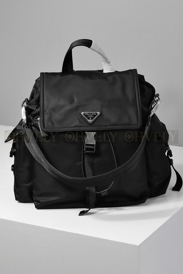 프라다 익스플로어 리나일론 및 가죽 백팩