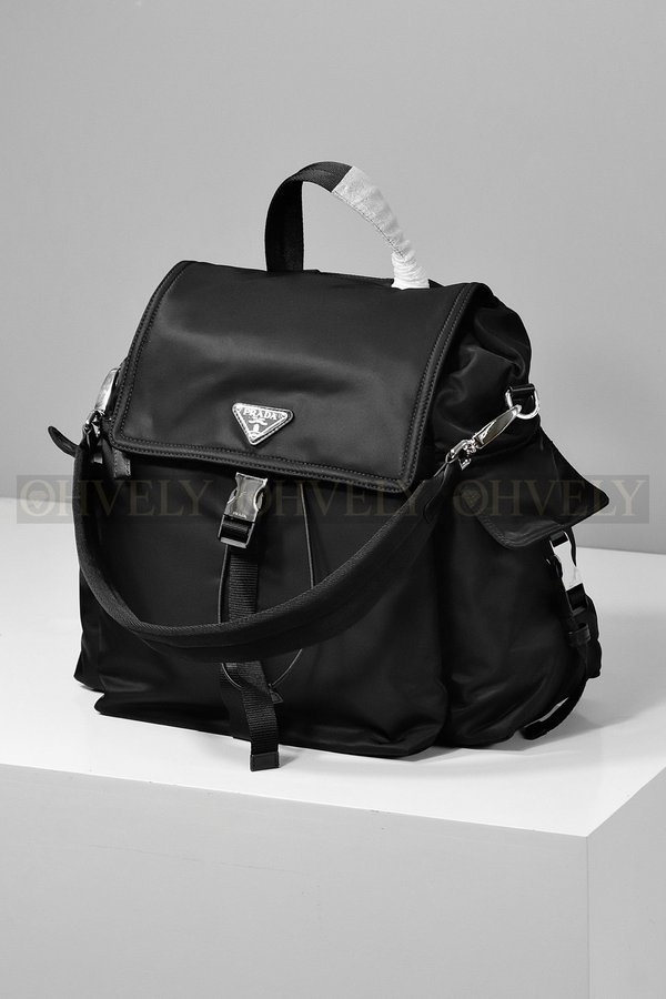 프라다 익스플로어 리나일론 및 가죽 백팩