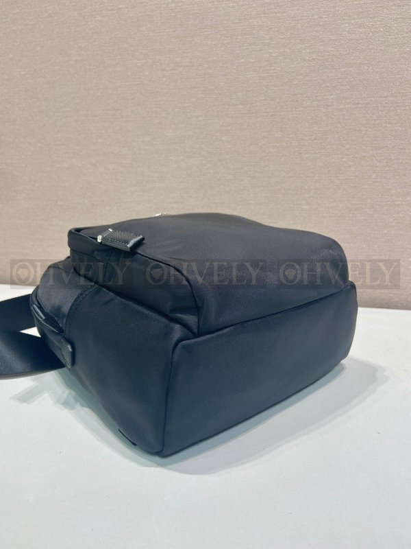 프라다 리나일론 사피아노 백팩